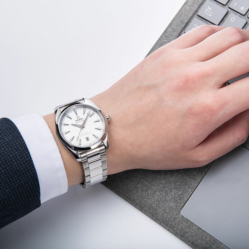 OMEGA Seamaster シルバー 120m 防水 OMEGA オメガ Seamaster 120m シーマスター 1501/823 クォーツ デイト