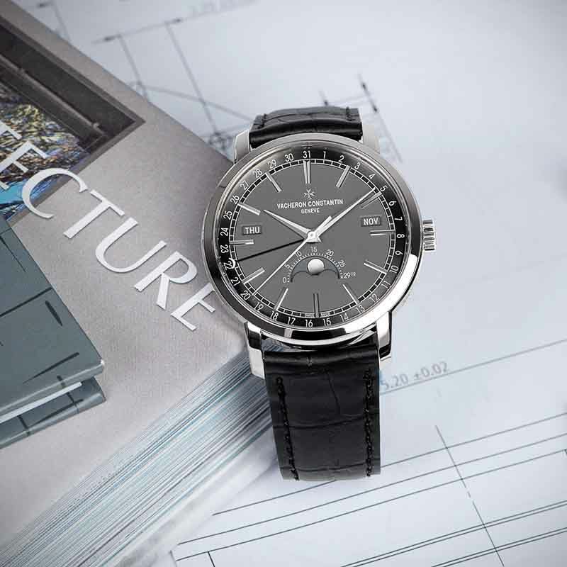 VACHERON CONSTANTIN TRADITIONNELLE COMPLETE CALENDAR ヴァシュロン