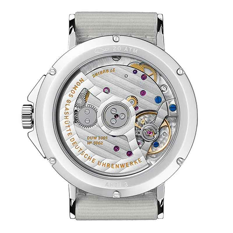 NOMOS GLASHUETTE Ahoi Neomatik Signalrot ノモス グラスヒュッテ