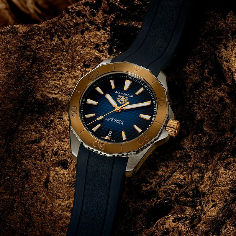 TAG Heuer AQUARACER PROFESSIONAL 200 タグ・ホイヤー アクアレーサー