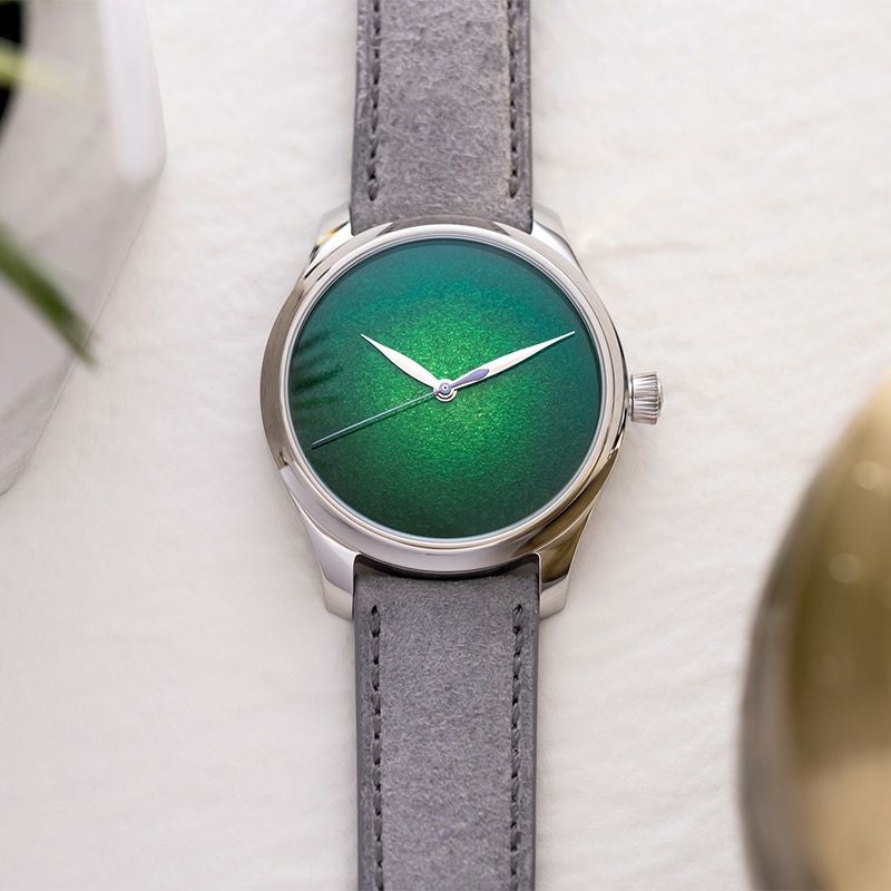 MOD時計　オープンハート　自動巻き　ミントグリーン H.Moser ＆ Cie. ENDEAVOUR CENTRE SECONDS CONCEPT LIME GREEN H