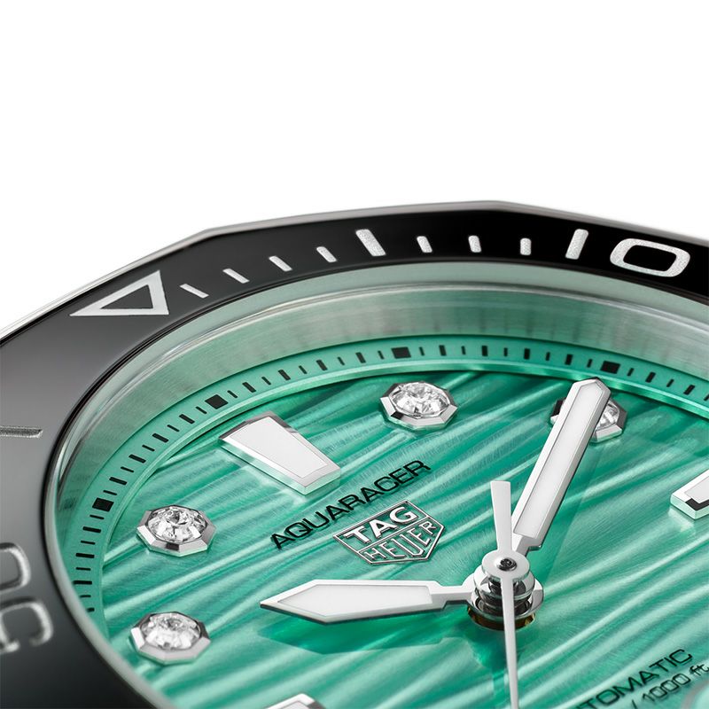 TAG Heuer AQUARACER PROFESSIONAL 300 タグ・ホイヤー アクアレーサー