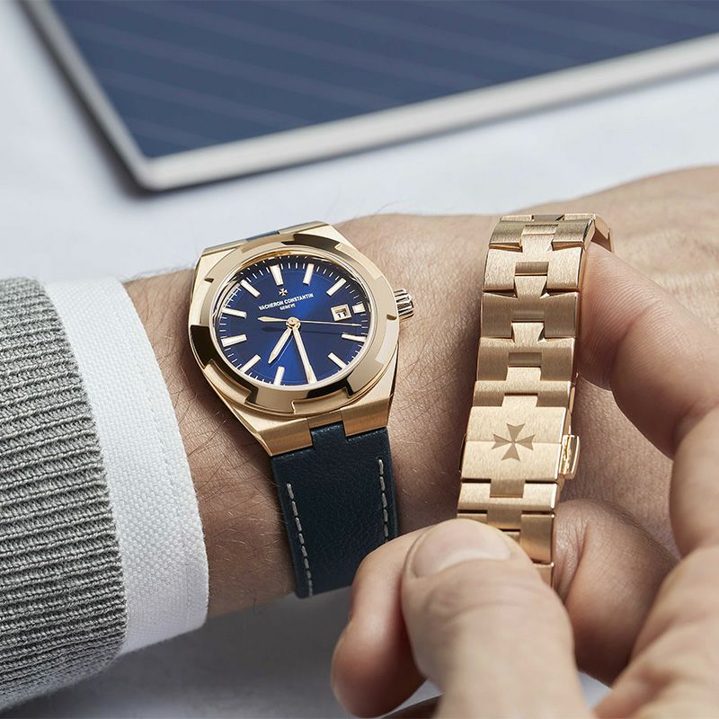 VACHERON CONSTANTIN OVERSEAS AUTOMATIC <br>ヴァシュロン・コンスタンタン オーヴァーシーズ オートマティック <br>4600V/200R-B979