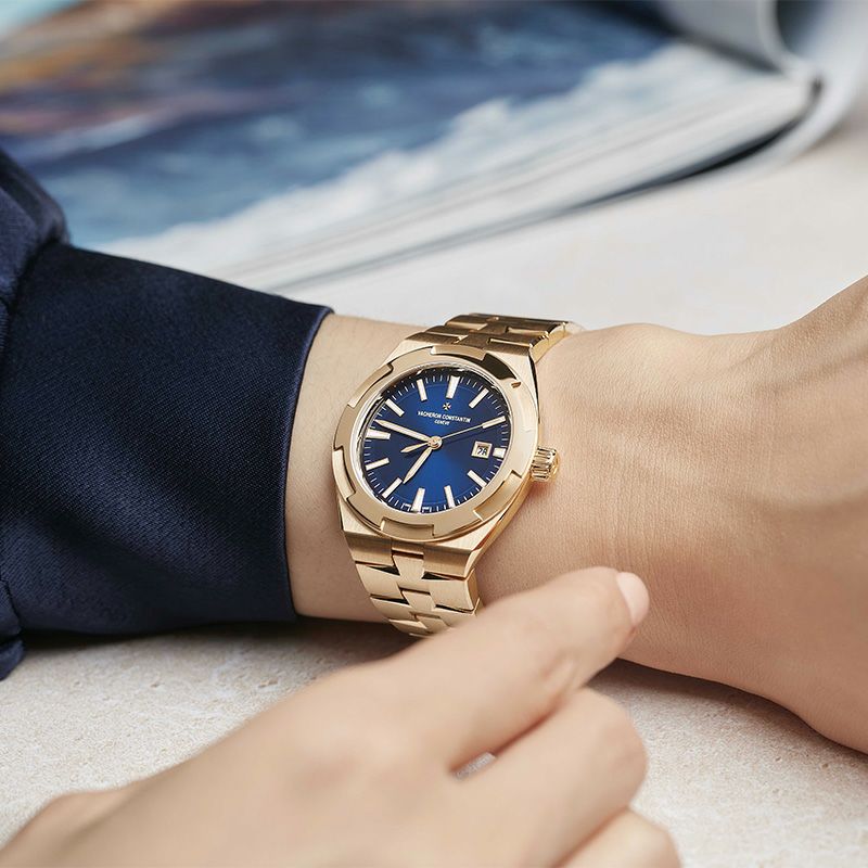 VACHERON CONSTANTIN OVERSEAS AUTOMATIC <br>ヴァシュロン・コンスタンタン オーヴァーシーズ オートマティック <br>4600V/200R-B979