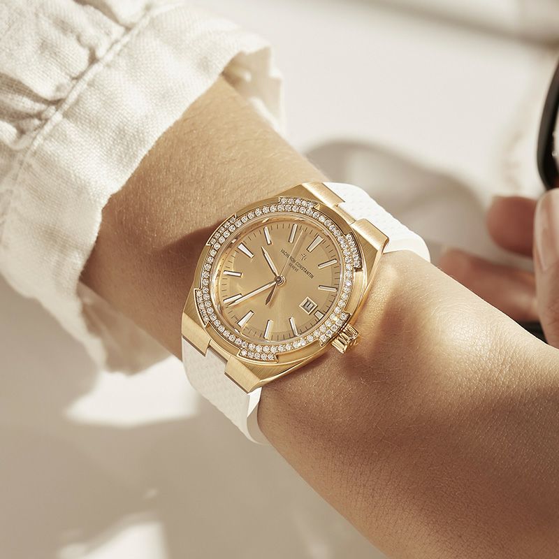 VACHERON CONSTANTIN OVERSEAS AUTOMATIC <br>ヴァシュロン・コンスタンタン オーヴァーシーズ オートマティック <br>4605V/200R-B968