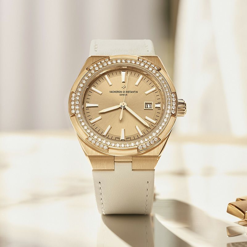 VACHERON CONSTANTIN OVERSEAS AUTOMATIC <br>ヴァシュロン・コンスタンタン オーヴァーシーズ オートマティック <br>4605V/200R-B968