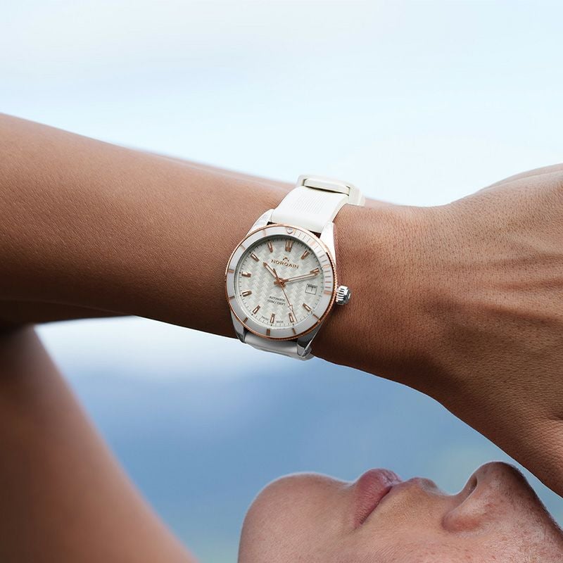 NORQAIN ADVENTURE SPORT 37MM WHITE & GOLD <br>ノルケイン アドベンチャー スポーツ 37MM ホワイト＆ゴールド <br>N1800CG89GA/W183/18WRE.16S