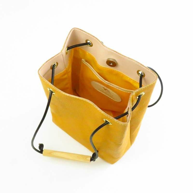 YUICHI TACHIYAMA karuta leather bag curry Yellow  ユウイチタチヤマ カルタ レザー バッグ 鞄 かばん カバン カリー　イエロー YTYkaruta017