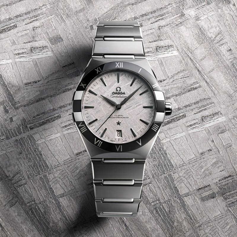 omega Ω コンステレーション エレガンスに、煌めきを添えて。洗練を纏う男のための「コンステ
