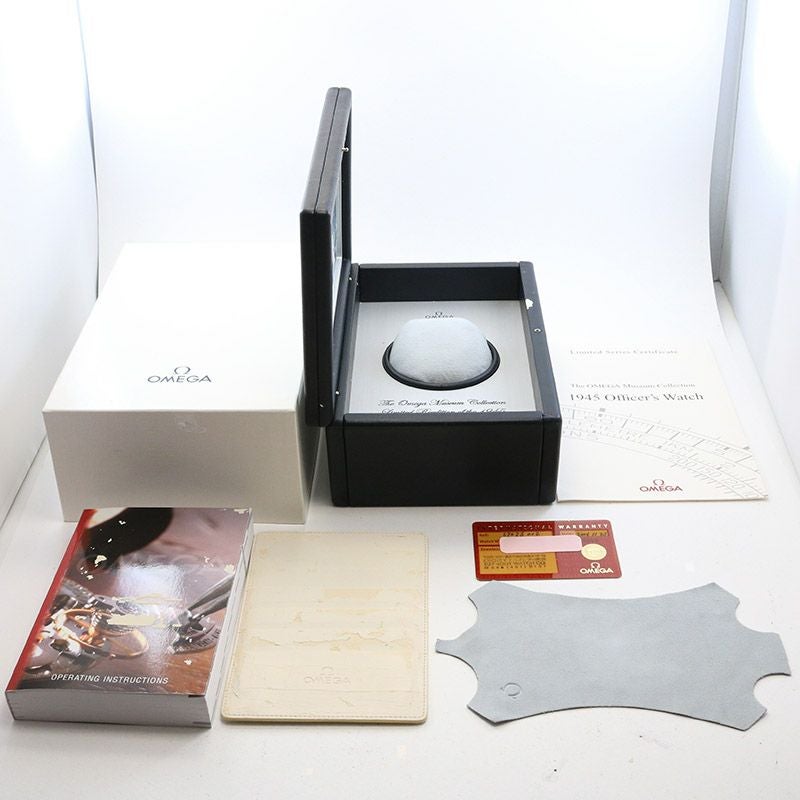 【中古】OMEGA <br>SPECIALITIES MUSEUM COLLECTION NO.3 "OFFICERS 1945" <br>オメガ <br>スペシャリティーズ ミュージアムコレクション No.3 "1945 オフィサーズウォッチ" <br>5702.50.02