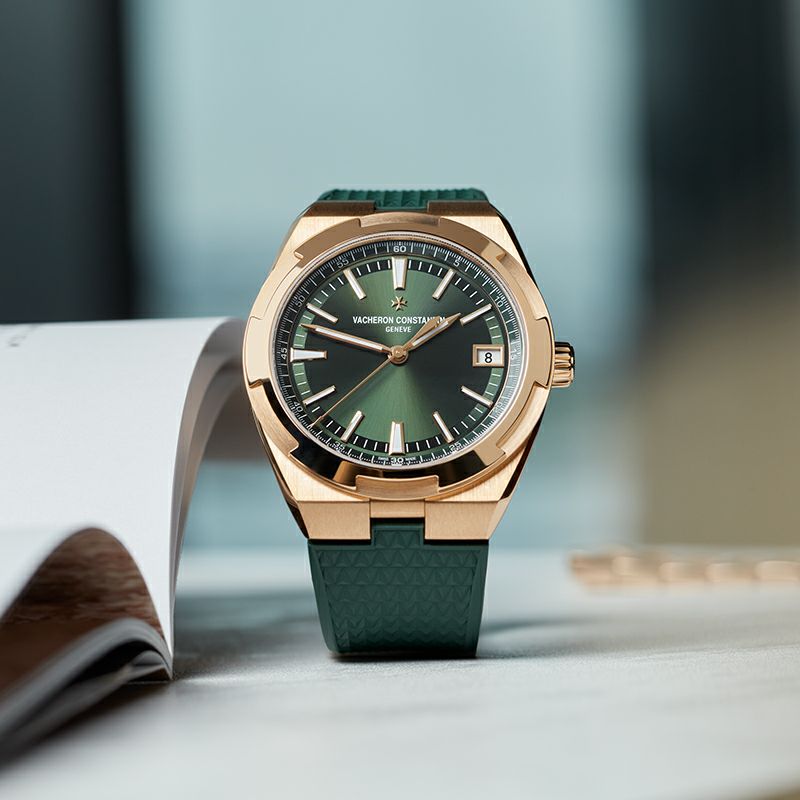 VACHERON CONSTANTIN OVERSEAS AUTOMATIC ヴァシュロン・コンスタンタン オーヴァーシーズ オートマティック 4520V/210R-B967