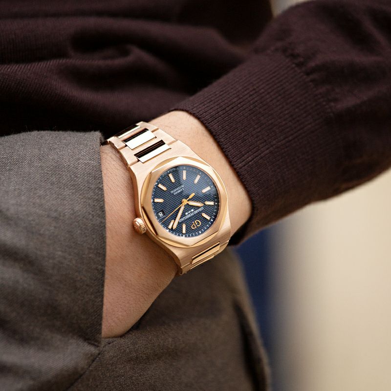 GIRARD-PERREGAUX LAUREATO 42 MM ジラール・ペルゴ ロレアート 42 MM