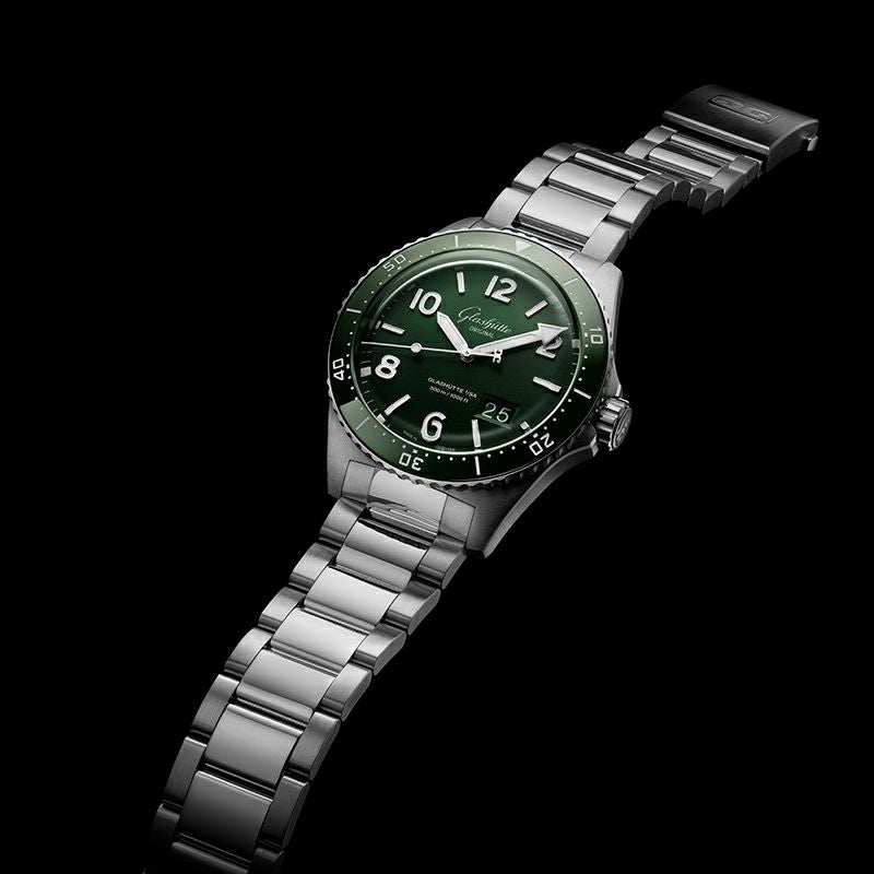 GLASHUTTE ORIGINAL SeaQ Panorama Date グラスヒュッテ・オリジナル シーキュー パノラマデイト 1-36-13-07-83-70