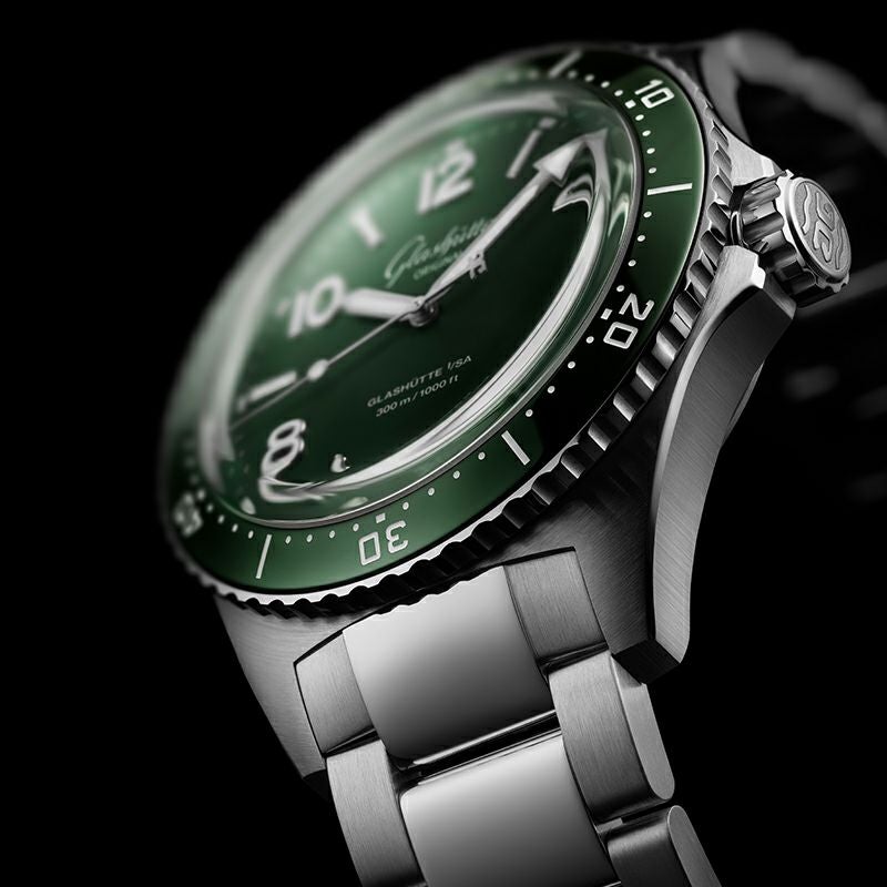 GLASHUTTE ORIGINAL SeaQ Panorama Date グラスヒュッテ・オリジナル シーキュー パノラマデイト 1-36-13-07-83-70