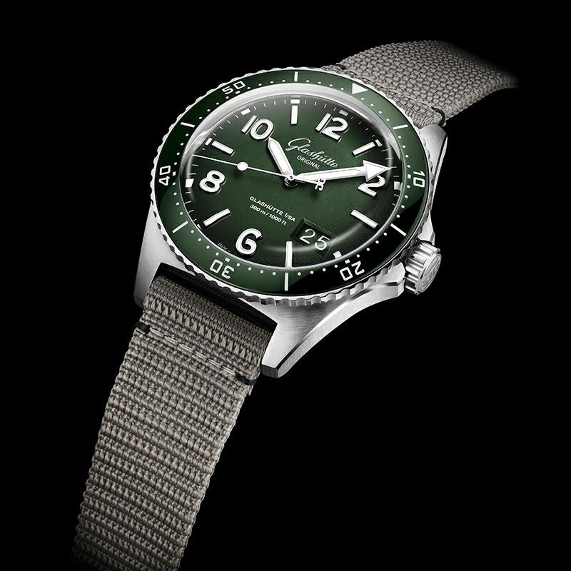 GLASHUTTE ORIGINAL SeaQ Panorama Date グラスヒュッテ・オリジナル シーキュー パノラマデイト 1-36-13-07-83-34