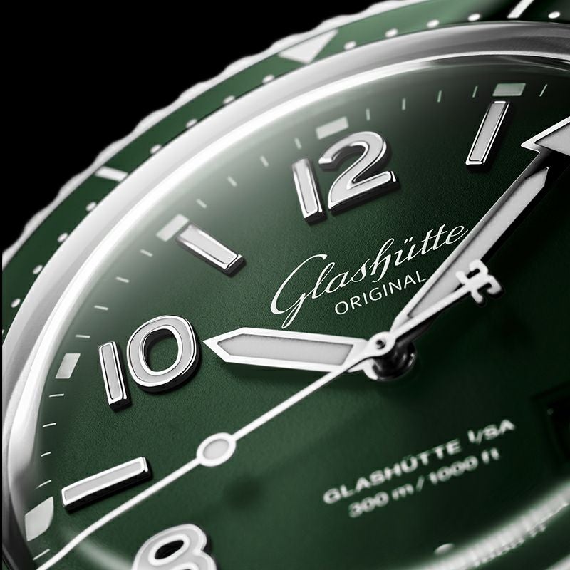 GLASHUTTE ORIGINAL SeaQ Panorama Date グラスヒュッテ・オリジナル シーキュー パノラマデイト 1-36-13-07-83-34