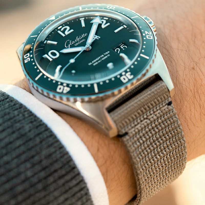 GLASHUTTE ORIGINAL SeaQ Panorama Date グラスヒュッテ・オリジナル シーキュー パノラマデイト 1-36-13-07-83-34