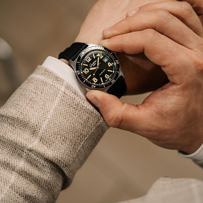 GLASHUTTE ORIGINAL SeaQ グラスヒュッテ・オリジナル シーキュー 1-39-11-06-80-35
