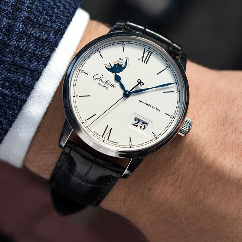 GLASHUTTE ORIGINAL Senator Excellence Panorama Date Moon Phase
