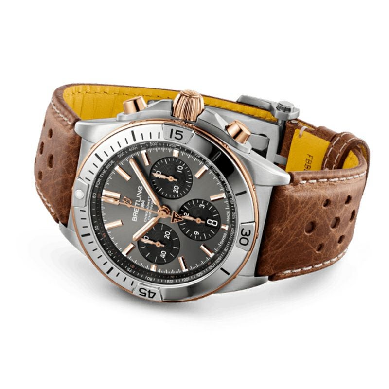 BREITLING CHRONOMAT B01 42 TRIUMPH ブライトリング クロノマット B01 