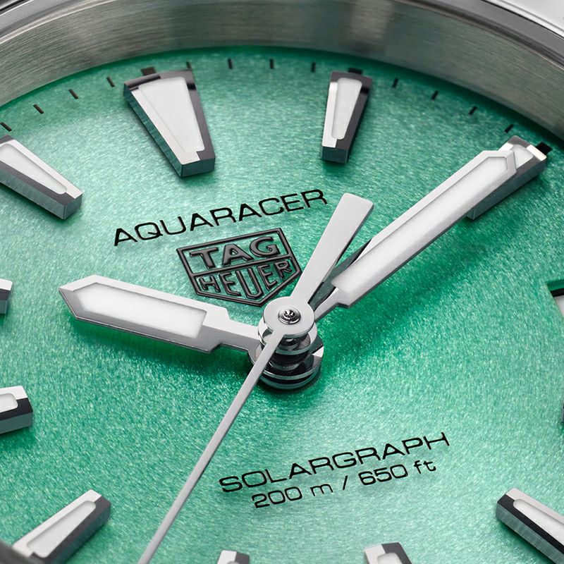 TAG Heuer AQUARACER PROFESSIONAL 200 SOLARGRAPH タグ・ホイヤー