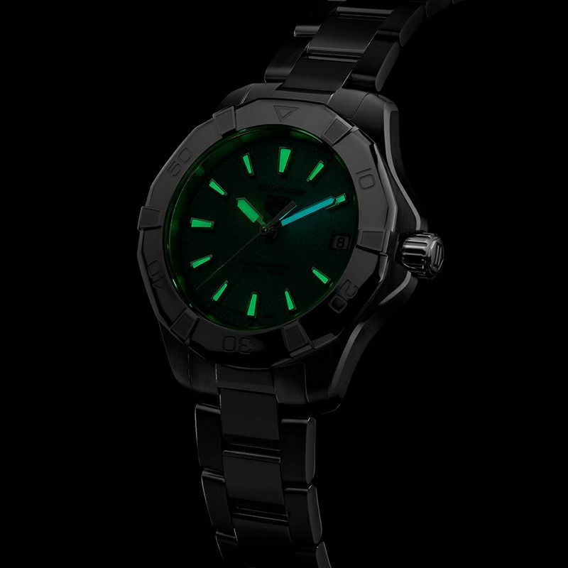TAG Heuer AQUARACER PROFESSIONAL 200 SOLARGRAPH タグ・ホイヤー