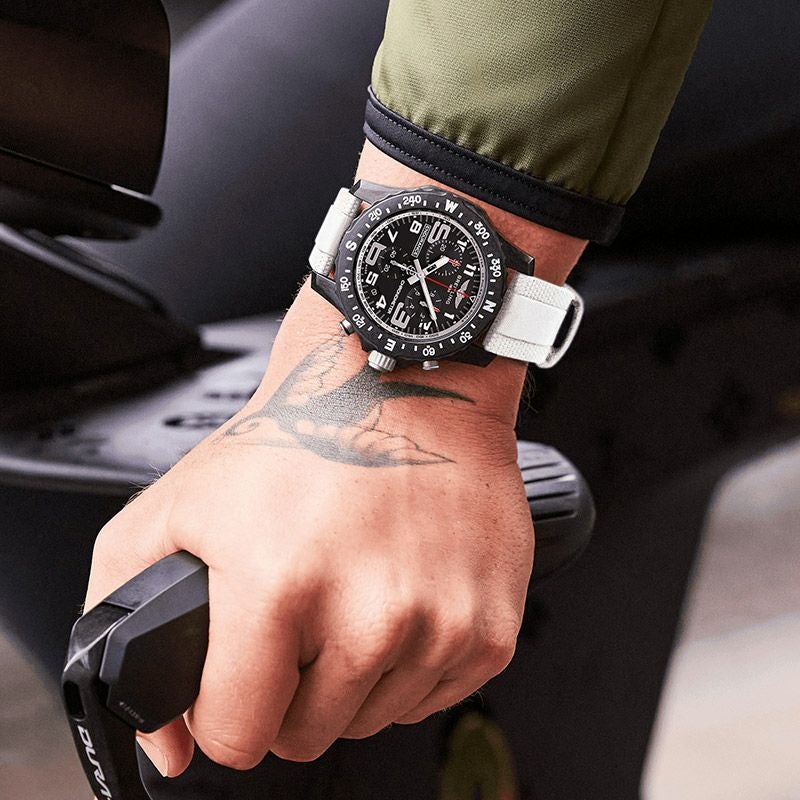 BREITLING ENDURANCE PRO 44 ブライトリング エンデュランス プロ 44