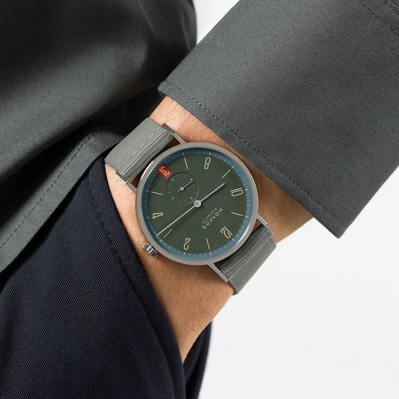 NOMOS GLASHUETTE Tangente 38 Date LAKRITZE ノモス グラスヒュッテ