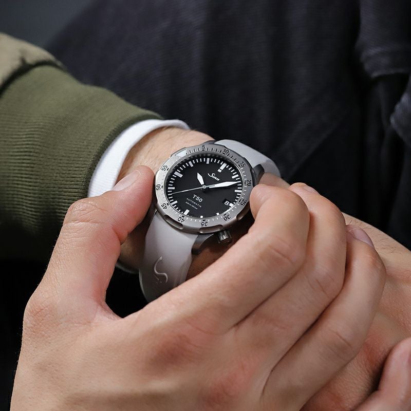 Sinn T50 ジン T50 T50｜正規取り扱いブランド｜時計・腕時計の通販