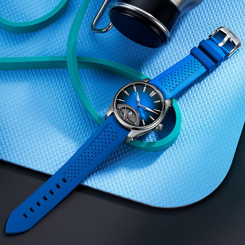 H.Moser ＆ Cie. PIONEER RETROGRADE SECONDS MIDNIGHT BLUE H