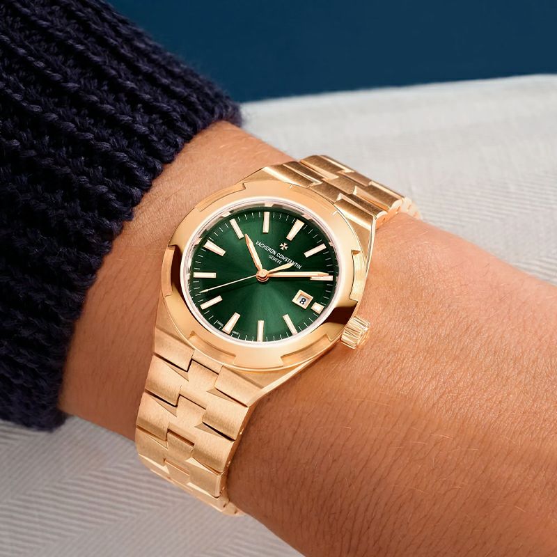 VACHERON CONSTANTIN OVERSEAS AUTOMATIC ヴァシュロン・コンスタンタン オーヴァーシーズ・オートマティック 4600V/200R-H134