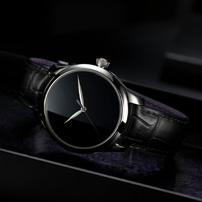 H.Moser ＆ Cie. ENDEAVOUR CENTRE SECONDS CONCEPT VANTABLACK® H