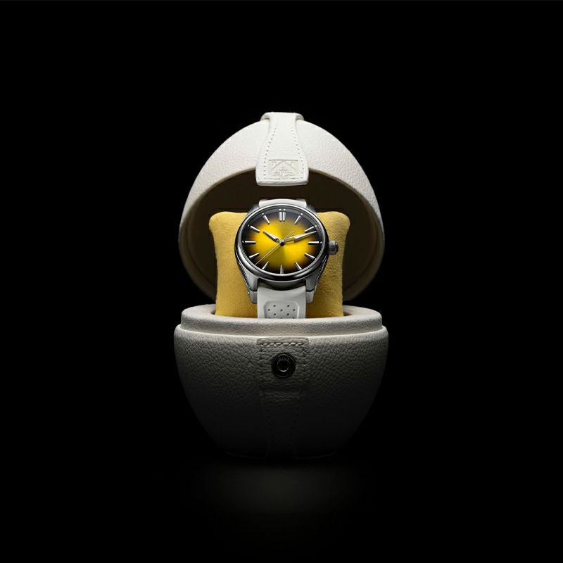 H.Moser ＆ Cie. <br>Pioneer Centre Seconds Sunny-Side Up <br>H.モーザー <br>パイオニア・センターセコンド サニーサイドアップ <br>3201-1200