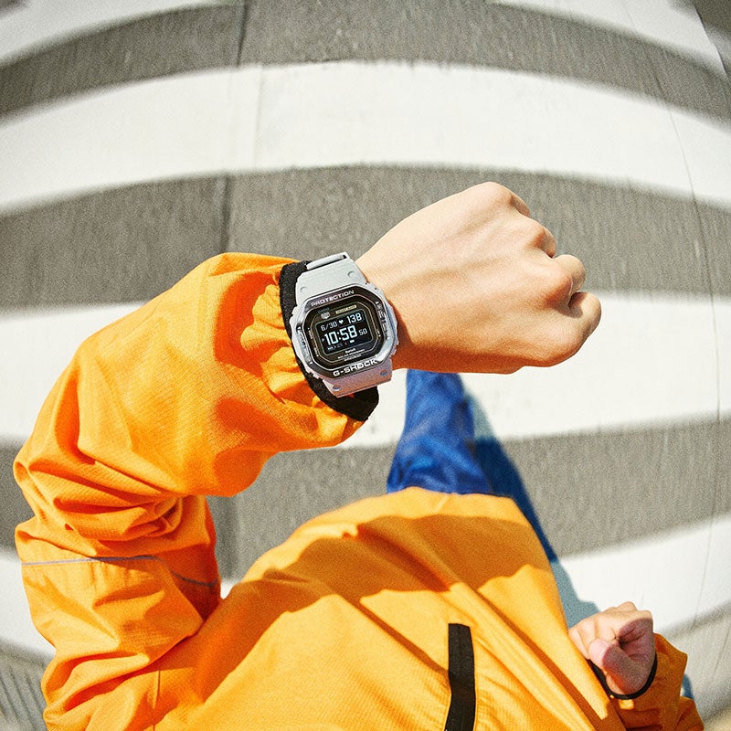G-SHOCK G-SQUAD 5600 Series ジーショック ジースクワッド DW-H5600MB